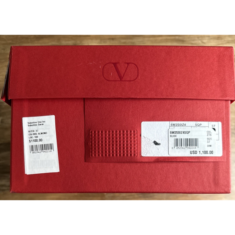 Valentino Garavani Leather Slide Sandals Almond EU37 US6.5 NIB $1100 Luxury - Picture 10 of 13